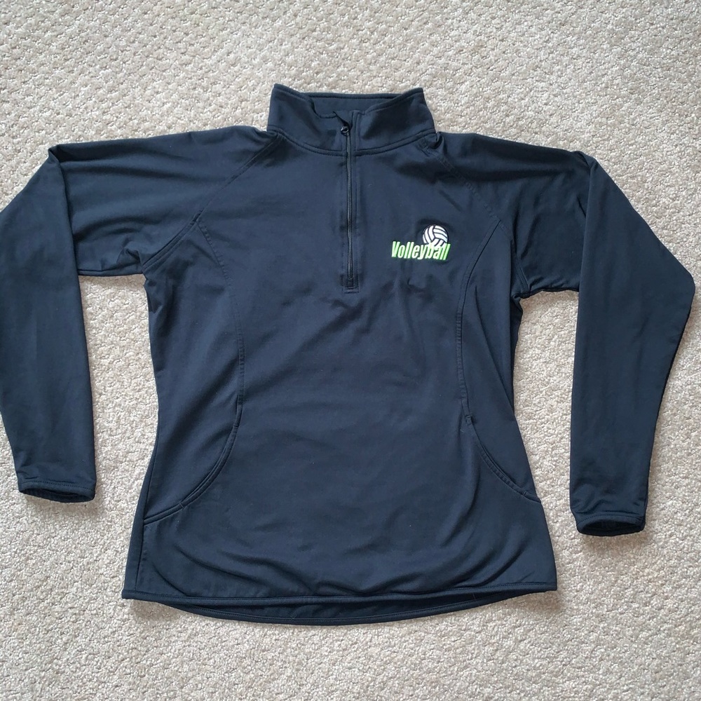 VOLLEYBALL QUARTERZIP🤍